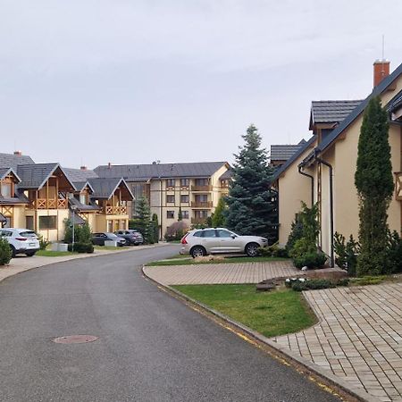 Apartman V Starej Lesnej S Balkonom Stara Lesna Bagian luar foto